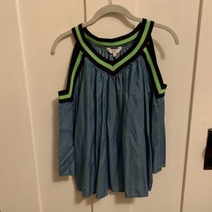 crown & ivy Cut Out Shoulder Blouse